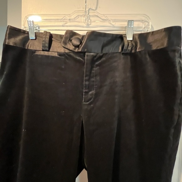 Elegant Black Velvet Pants - Picture 3 of 9
